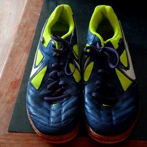 Nike Gato Soccer shoes